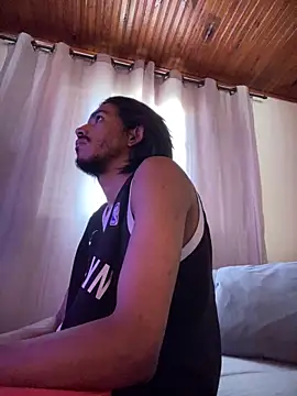 Mineirinho043 online show from April 10, 1:49 pm