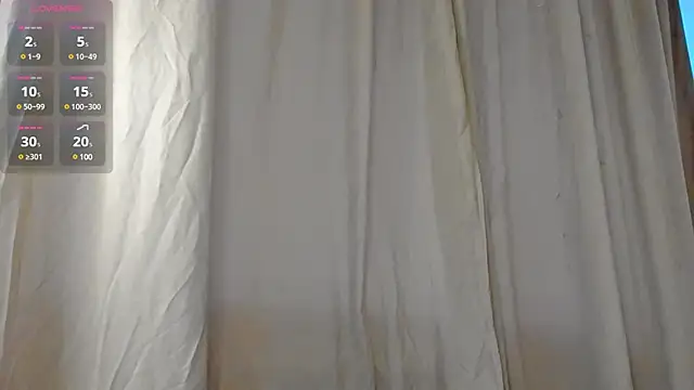 Snapshot of Mimi_Webb chatting on March 5, 11:28 am Mimi Webb online show from March 5, 11:28 am