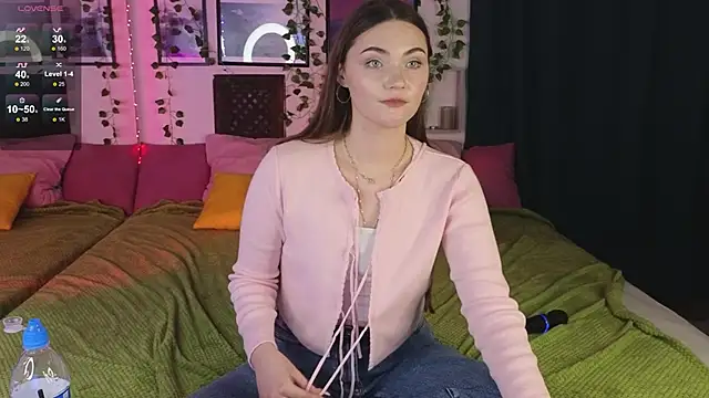 Kira Jin online show from February 21, 11:55 am