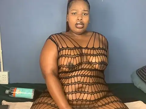 Snapshot of Cuddle_Bear chatting on February 7, 5:38 pm Cuddle Bear online show from February 7, 5:38 pm