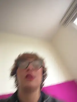 Snapshot of Maggie_Geller chatting on February 19, 8:38 pm Maggie Geller online show from February 19, 8:38 pm