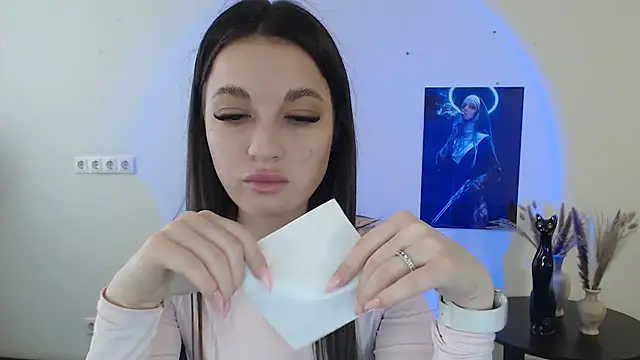 Eva Eldis online show from March 9, 10:30 am