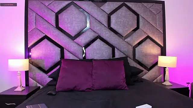 Manu bauer online show from February 18, 2:46 pm