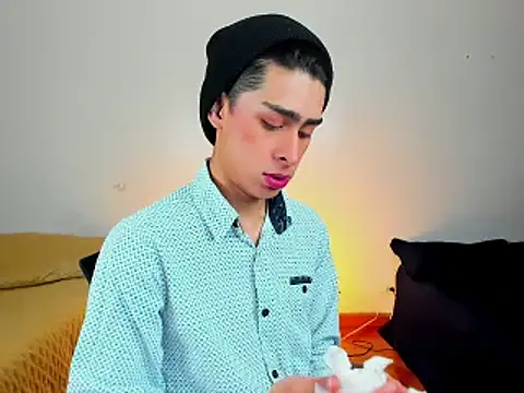 Snapshot of steve__gray chatting on February 5, 2:05 pm steve  gray online show from February 5, 2:05 pm