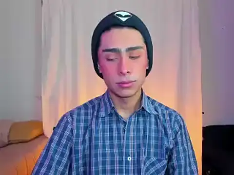 Snapshot of steve__gray chatting on February 11, 2:02 pm steve  gray online show from February 11, 2:02 pm