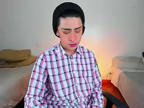 Snapshot of steve__gray chatting on February 18, 2:49 pm steve  gray online show from February 18, 2:49 pm