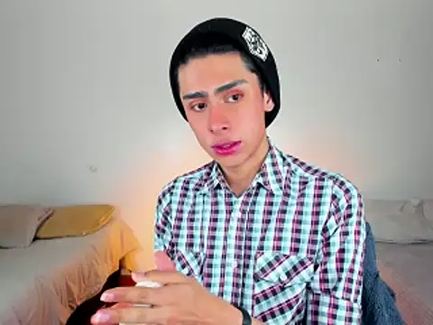 Snapshot of steve__gray chatting on February 20, 3:19 pm steve  gray online show from February 20, 3:19 pm