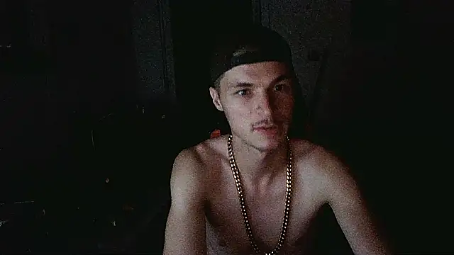 Snapshot of nuttyking2022 chatting on July 20, 8:06 am nuttyking2022 online show from July 20, 8:06 am