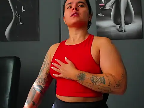 karlyjons12 online show from February 4, 2:45 pm