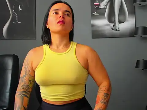 karlyjons12 online show from March 17, 2:09 pm