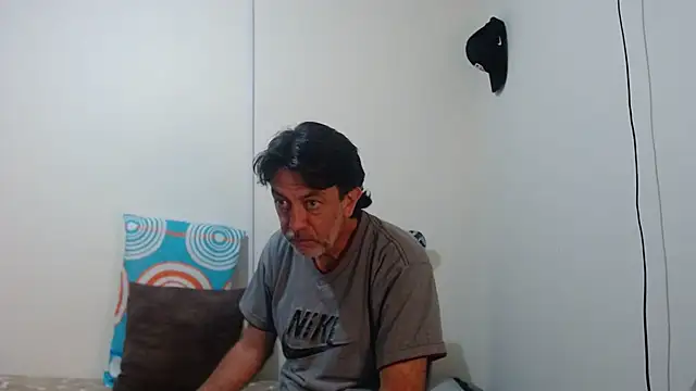 jeans and emma online show from March 28, 11:26 pm