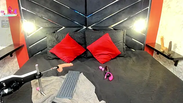 Snapshot of IVISBOUNCYASS chatting on January 18, 1:37 pm IVISBOUNCYASS online show from January 18, 1:37 pm