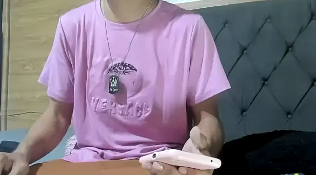 guyeifmaxiro online show from February 17, 7:42 pm