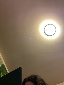 tastylolaaa online show from February 5, 1:22 pm