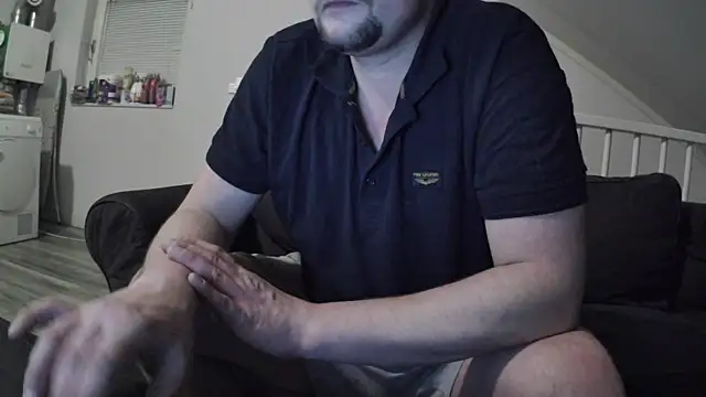 Snapshot of YourLoveBoyKevin chatting on February 14, 12:30 am YourLoveBoyKevin online show from February 14, 12:30 am