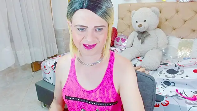 Snapshot of Dolldirtyxxx chatting on February 27, 5:07 am Dolldirtyxxx online show from February 27, 5:07 am