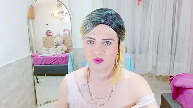 Snapshot of Dolldirtyxxx chatting on March 4, 4:07 am Dolldirtyxxx online show from March 4, 4:07 am