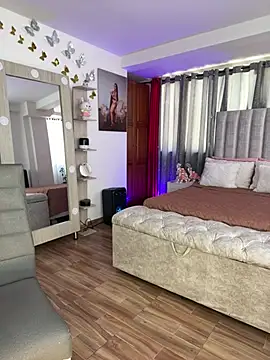 Madissonlove 1 online show from January 7, 1:35 pm