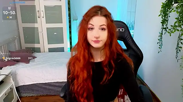 Snapshot of Katy_diamond_ chatting on February 19, 5:38 am Katy diamond online show from February 19, 5:38 am