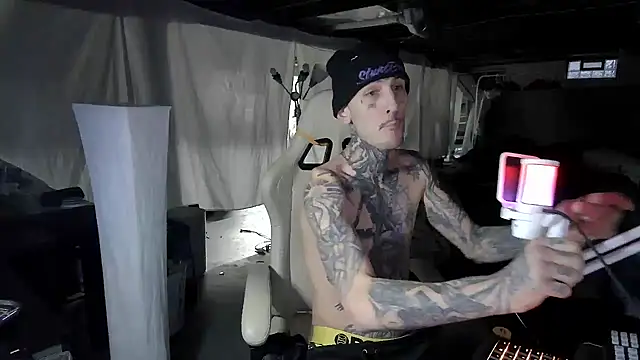 BadJewfucks online show from January 10, 10:36 pm