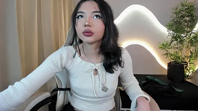 Snapshot of xamixa_ chatting on September 18, 1:02 pm xamixa online show from September 18, 1:02 pm