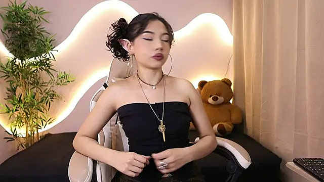 Snapshot of xamixa_ chatting on September 29, 12:32 pm xamixa online show from September 29, 12:32 pm