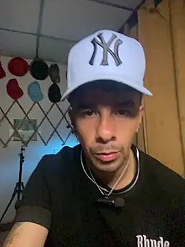 Snapshot of venusfranco_94 chatting on July 19, 3:10 am venusfranco 94 online show from July 19, 3:10 am