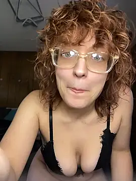 Snapshot of grassXass420 chatting on May 28, 3:31 pm grassXass420 online show from May 28, 3:31 pm