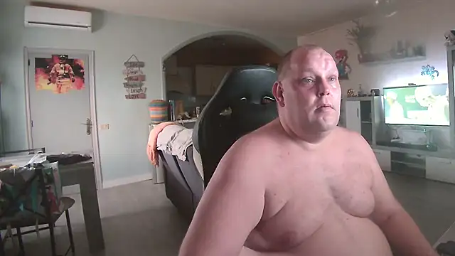 Snapshot of Hotfire-112 chatting on March 22, 7:06 pm Hotfire-112 online show from March 22, 7:06 pm