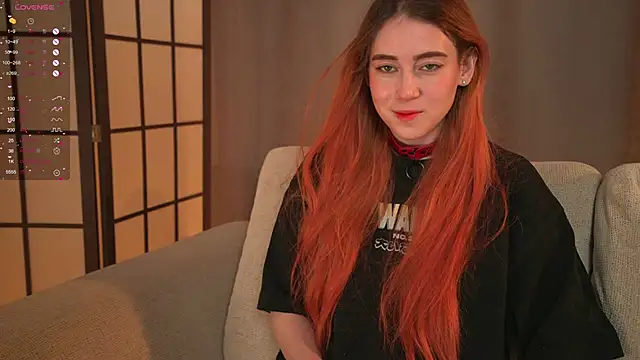 Snapshot of Erza_aa chatting on May 28, 3:59 am Erza aa online show from May 28, 3:59 am