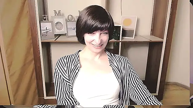  AngeliaFlow  online show from May 14, 8:32 am