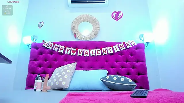 cloy20  online show from February 19, 4:22 pm