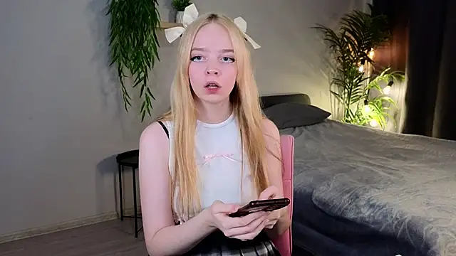 Snapshot of Bellla_Murrr chatting on March 4, 9:32 pm Bellla Murrr online show from March 4, 9:32 pm