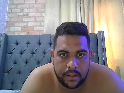 Snapshot of stiven9208 chatting on June 24, 6:29 pm stiven9208 online show from June 24, 6:29 pm