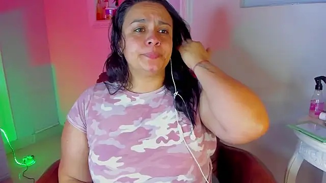 KourtneyEvans online show from February 1, 5:33 pm