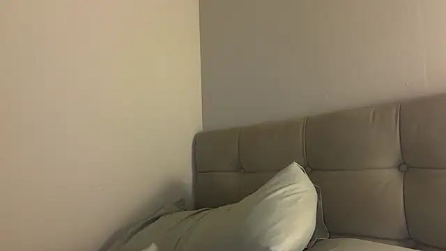 skyejde online show from September 13, 10:20 pm