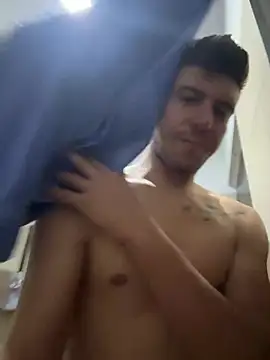 Snapshot of Loga94 chatting on February 5, 3:34 am Loga94 online show from February 5, 3:34 am