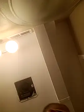 Snapshot of mkestr69 chatting on March 31, 6:19 pm mkestr69 online show from March 31, 6:19 pm