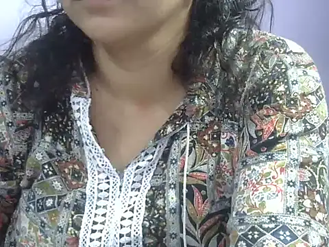 Snapshot of Your_cutiepie_ chatting on March 25, 3:29 pm Your cutiepie online show from March 25, 3:29 pm