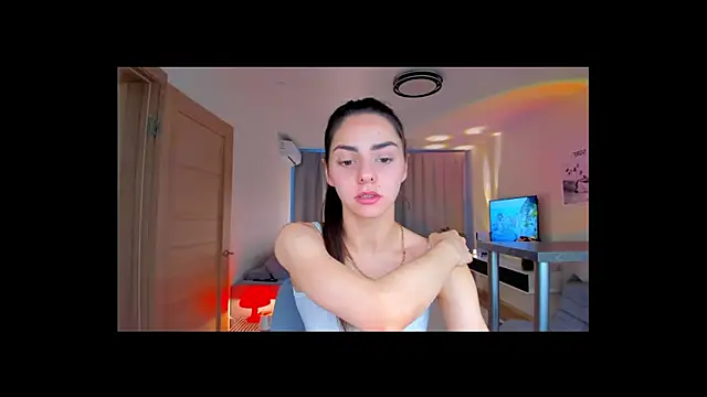 EmiliaZen online show from February 20, 2:50 pm