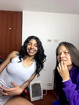 Snapshot of amberth2304 chatting on November 5, 9:15 pm amberth2304 online show from November 5, 9:15 pm