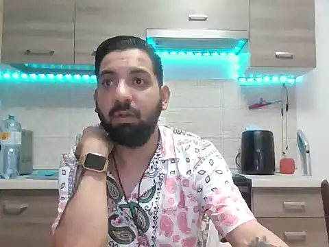 Snapshot of Armand66_ chatting on May 30, 9:23 pm Armand66 online show from May 30, 9:23 pm