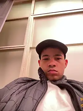 Twink X online show from February 17, 7:21 pm