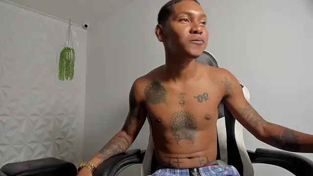 blackdirty420 online show from December 4, 8:39 pm