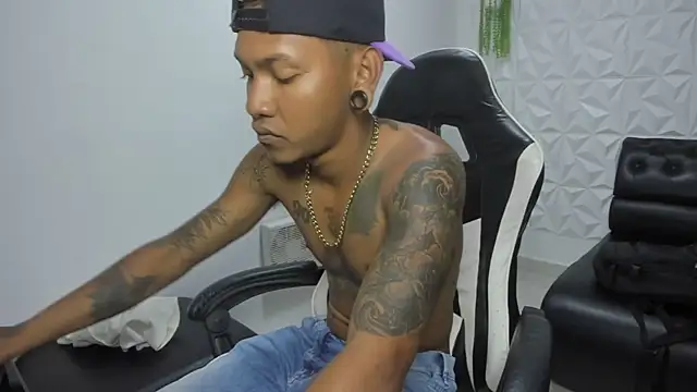 blackdirty420 online show from February 13, 3:52 pm