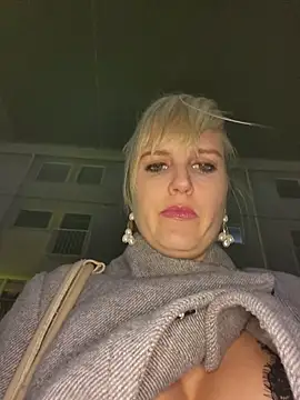 Sexybiene969 online show from November 6, 5:14 pm