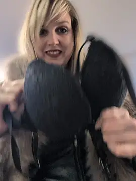 Sexybiene969 online show from March 27, 5:12 pm