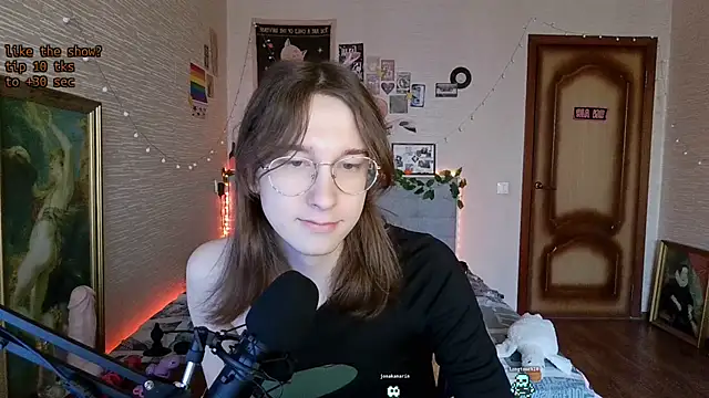 Snapshot of tangerine4dreams chatting on March 15, 6:58 am tangerine4dreams online show from March 15, 6:58 am