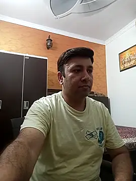 Snapshot of innocentboy1987 chatting on September 15, 5:07 am innocentboy1987 online show from September 15, 5:07 am