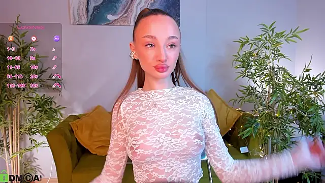 Snapshot of miiss__lulu chatting on March 1, 12:23 am miiss lulu online show from March 1, 12:23 am